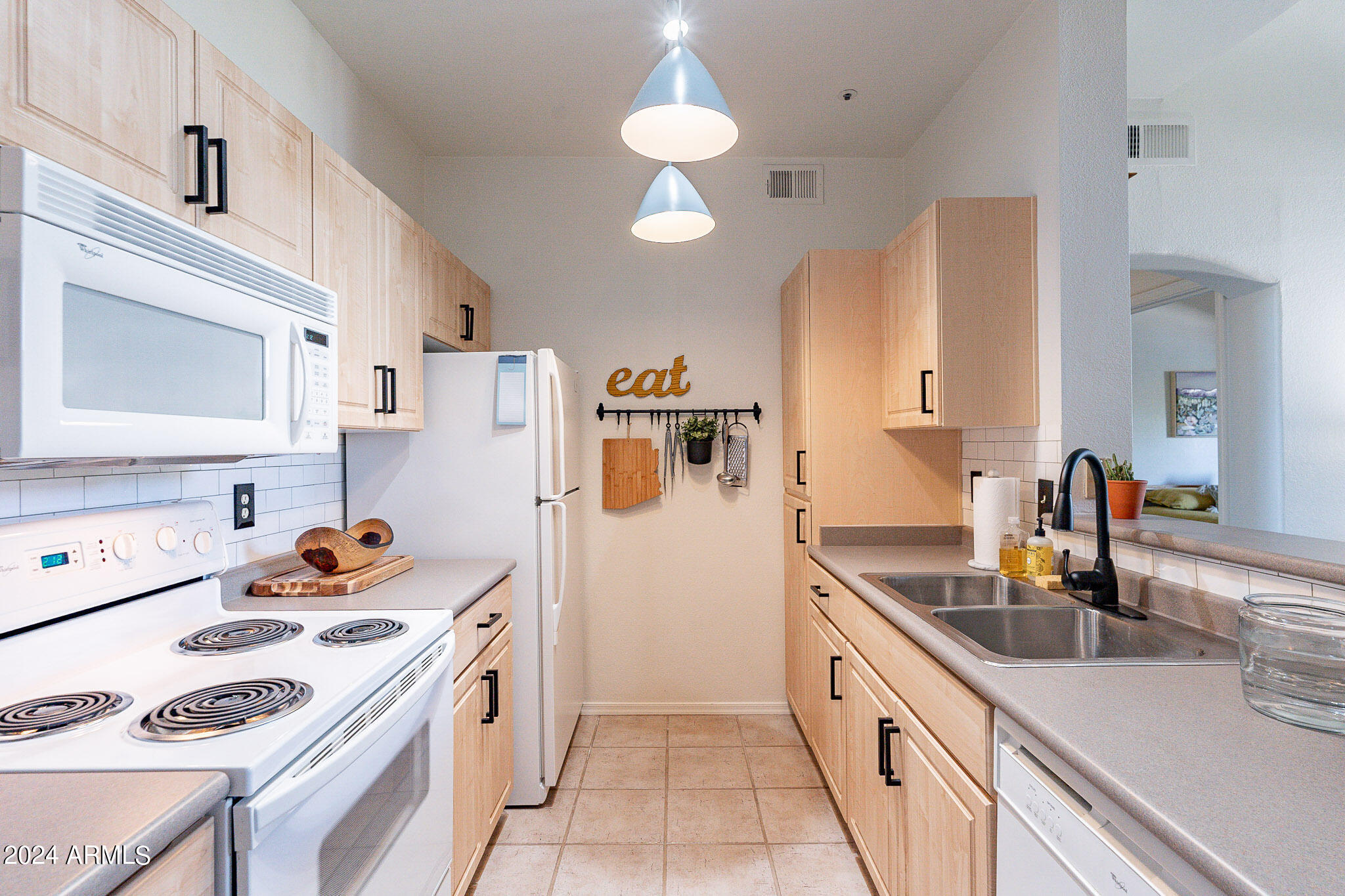 9600 N 96TH Street, 271