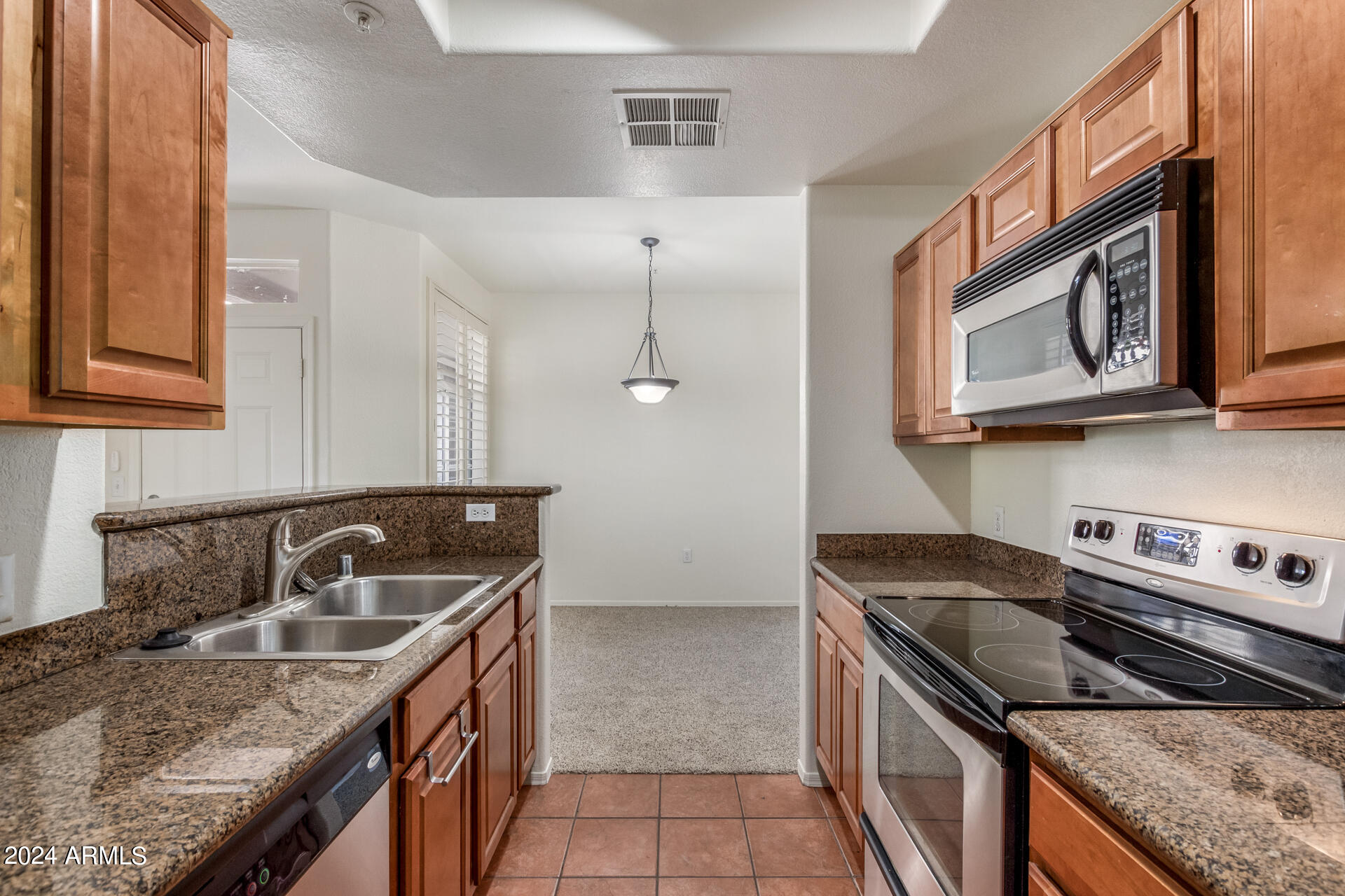 3830 E LAKEWOOD Parkway, 2123