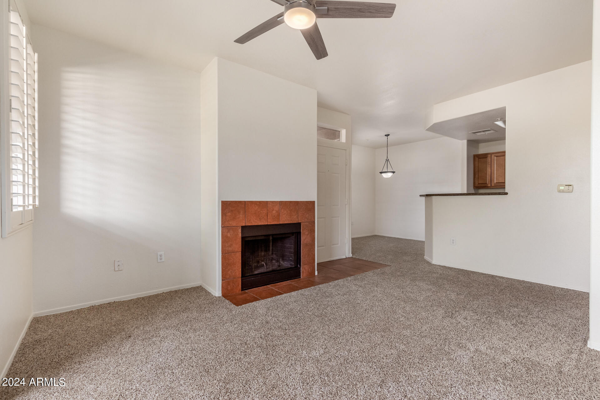3830 E LAKEWOOD Parkway, 2123