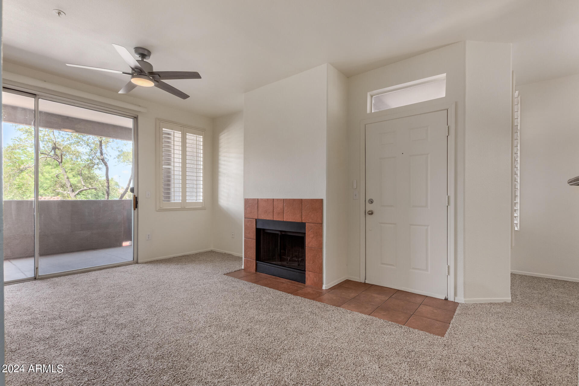 3830 E LAKEWOOD Parkway, 2123