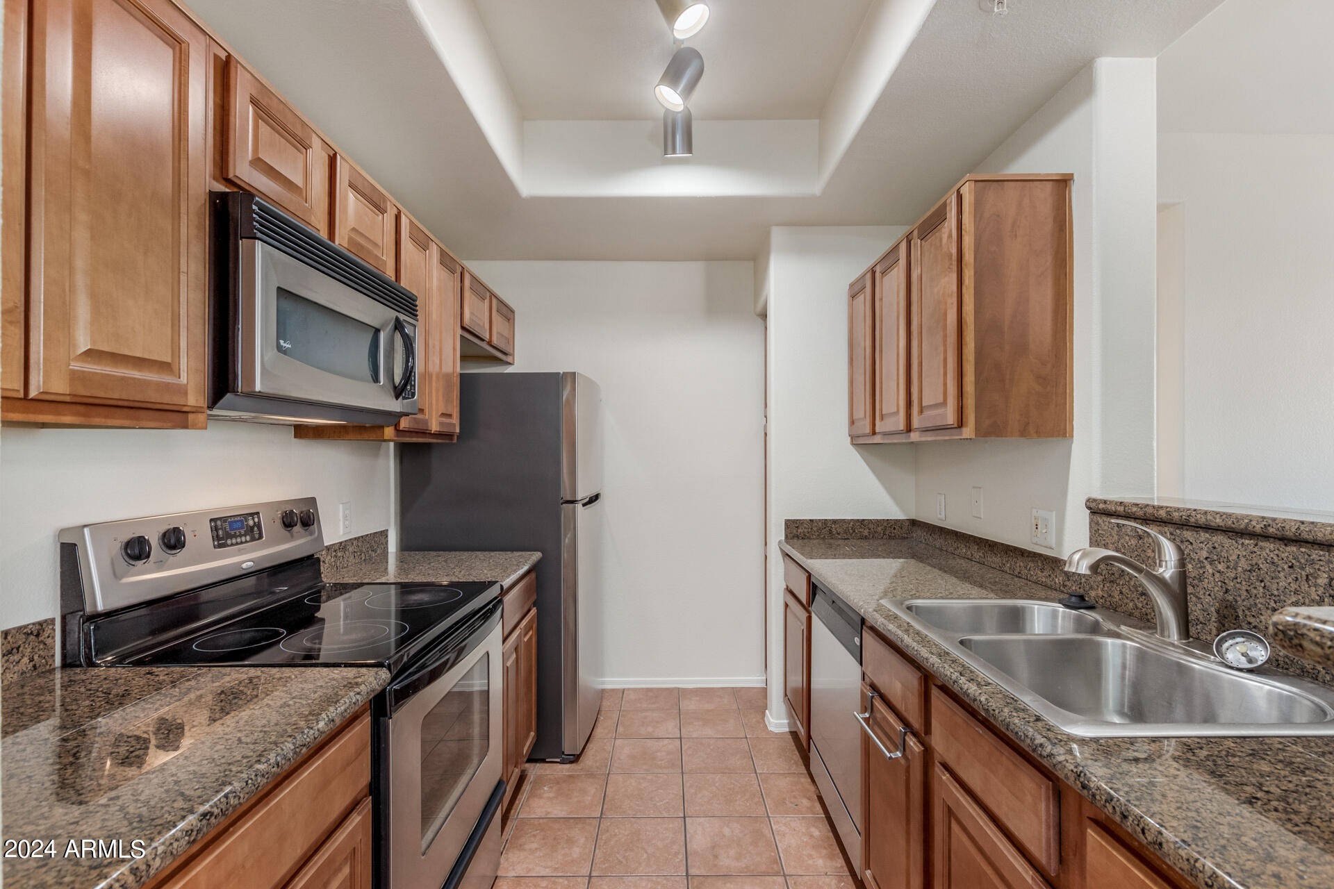 3830 E LAKEWOOD Parkway, 2123