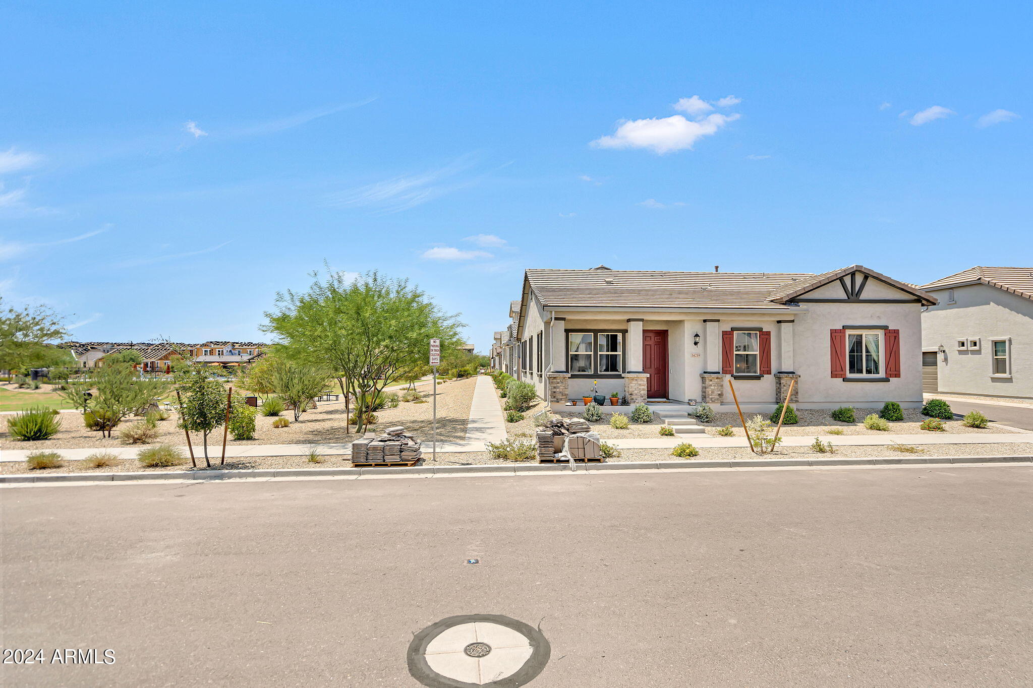 14219 W Hackamore Drive