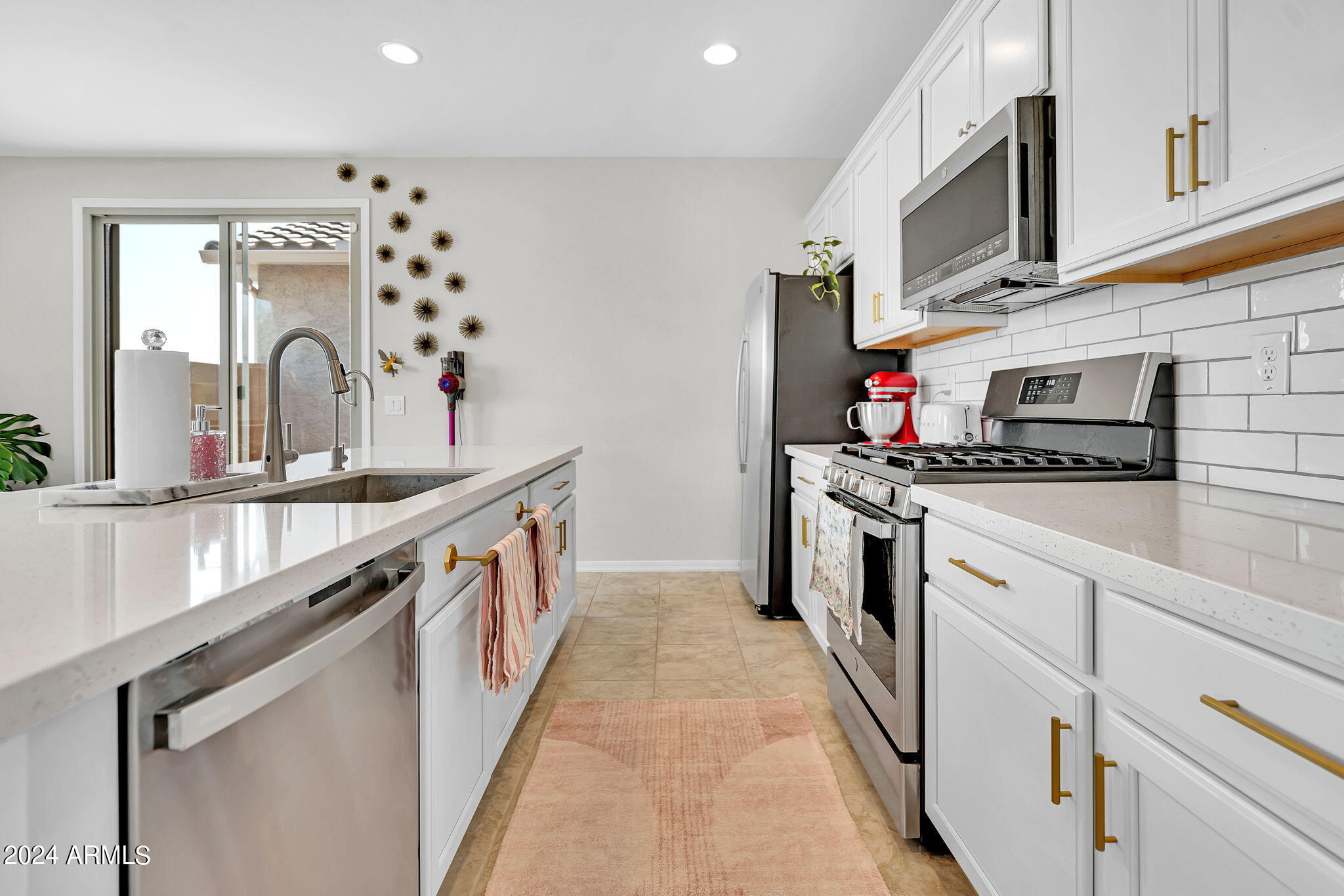 14219 W Hackamore Drive