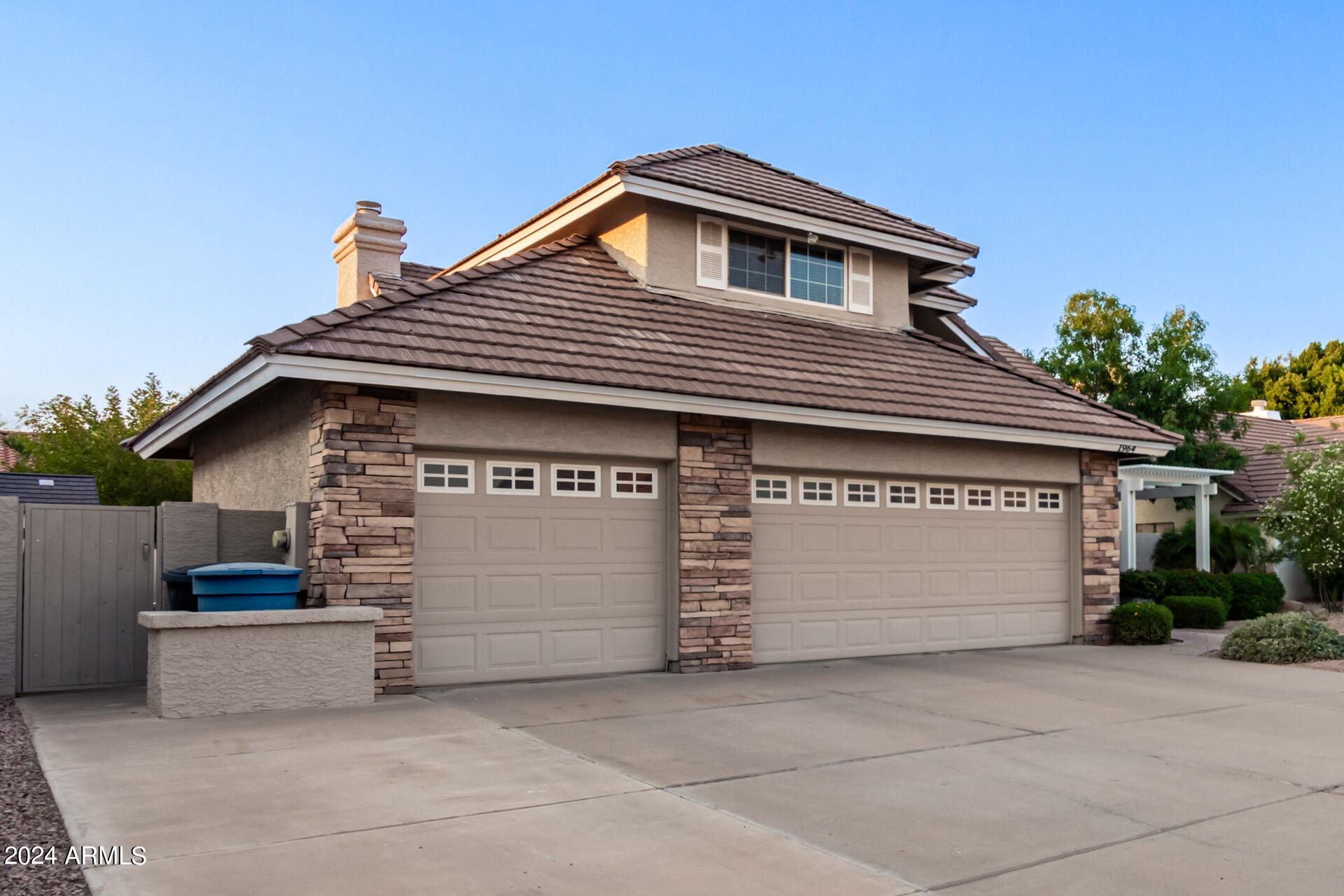 1964 E PALOMINO Drive