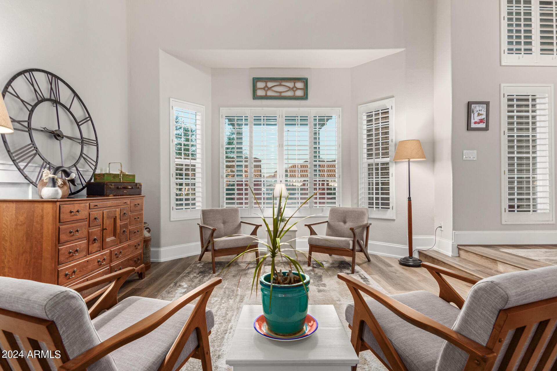 1964 E PALOMINO Drive