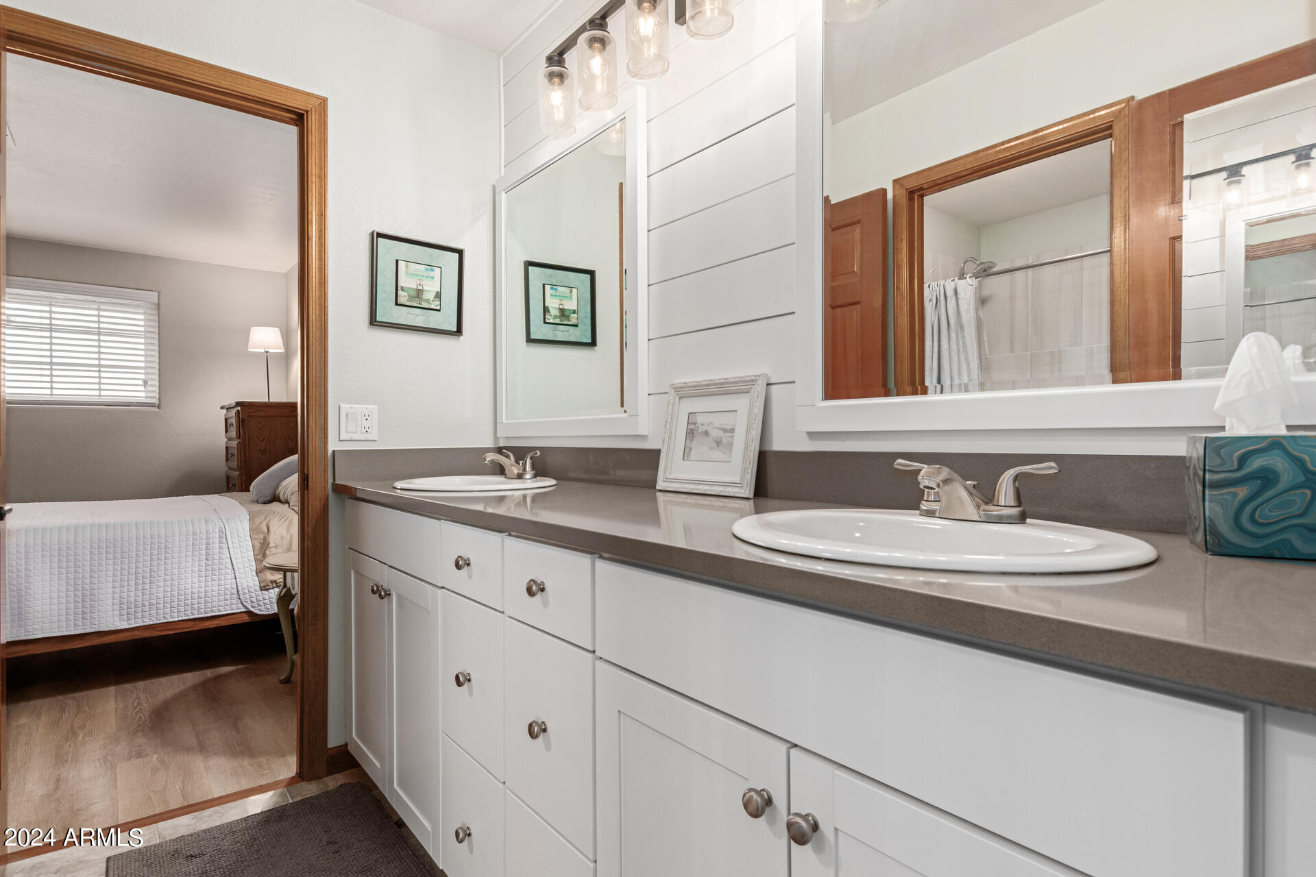 1964 E PALOMINO Drive