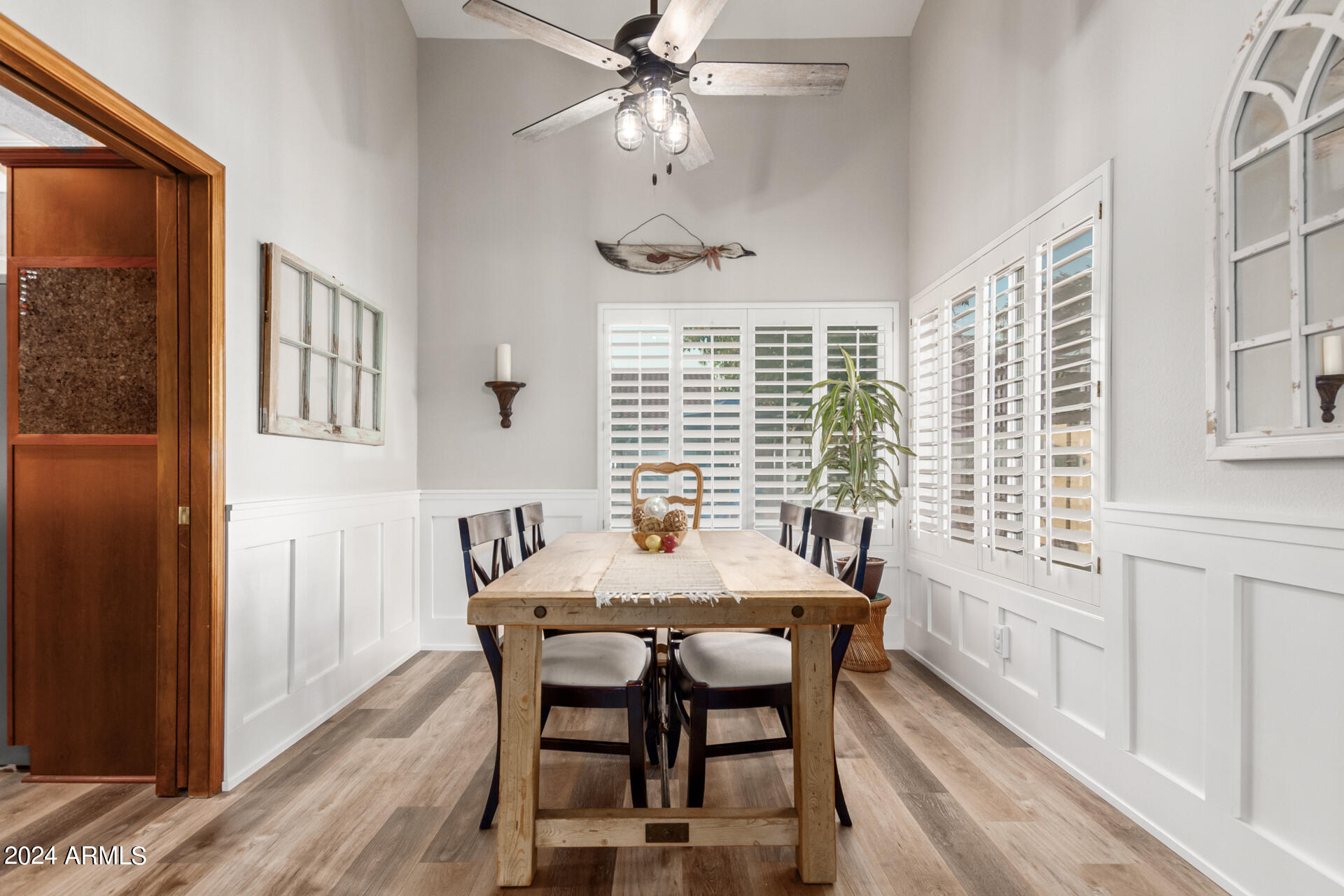 1964 E PALOMINO Drive