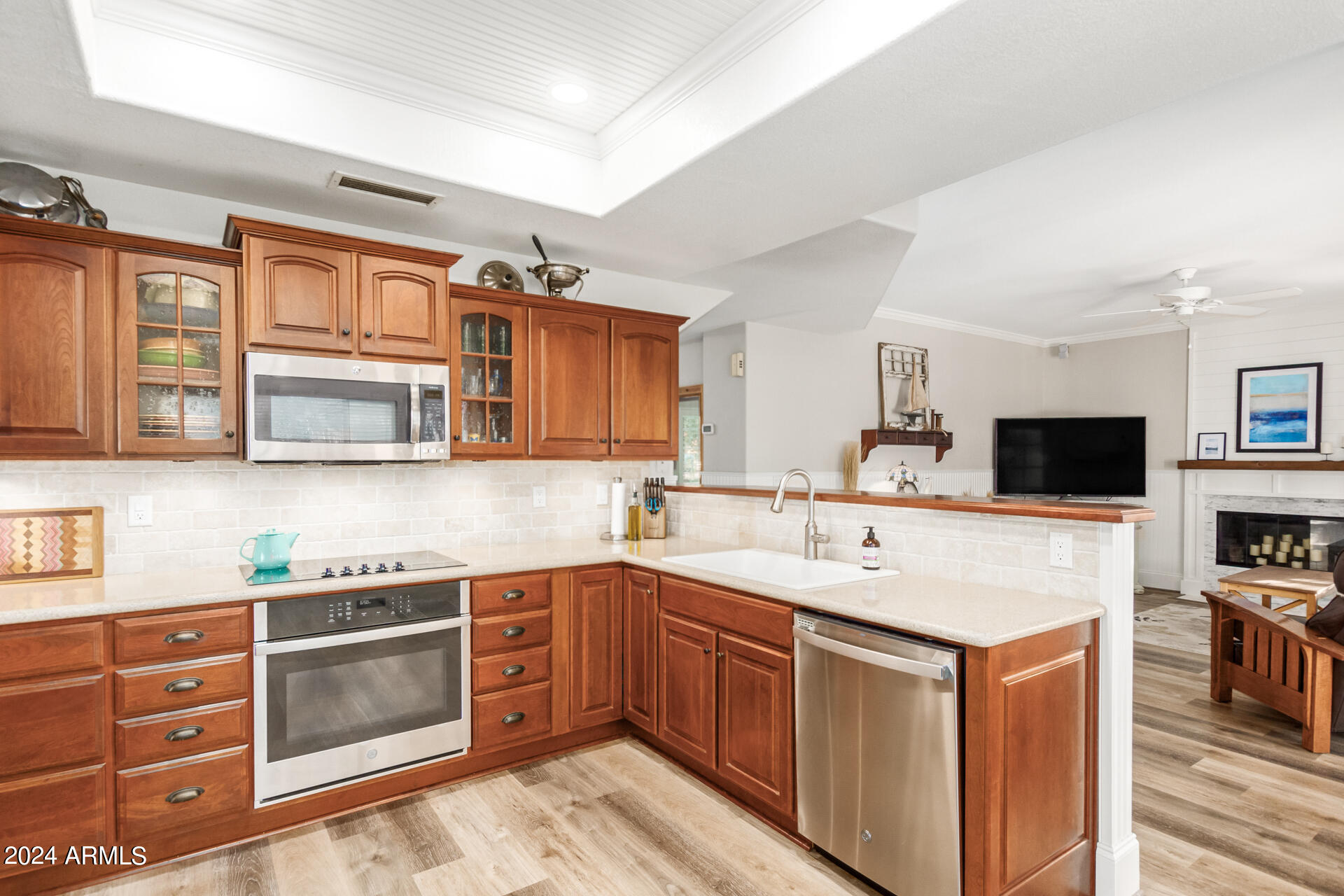 1964 E PALOMINO Drive