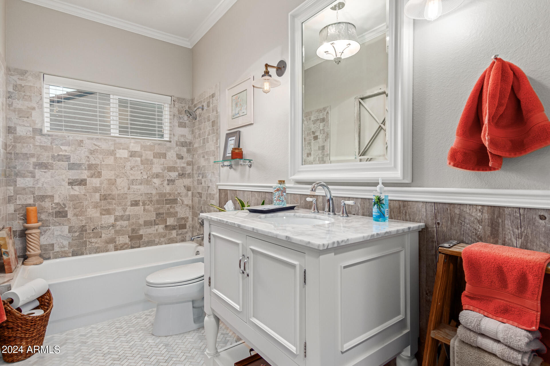 1964 E PALOMINO Drive