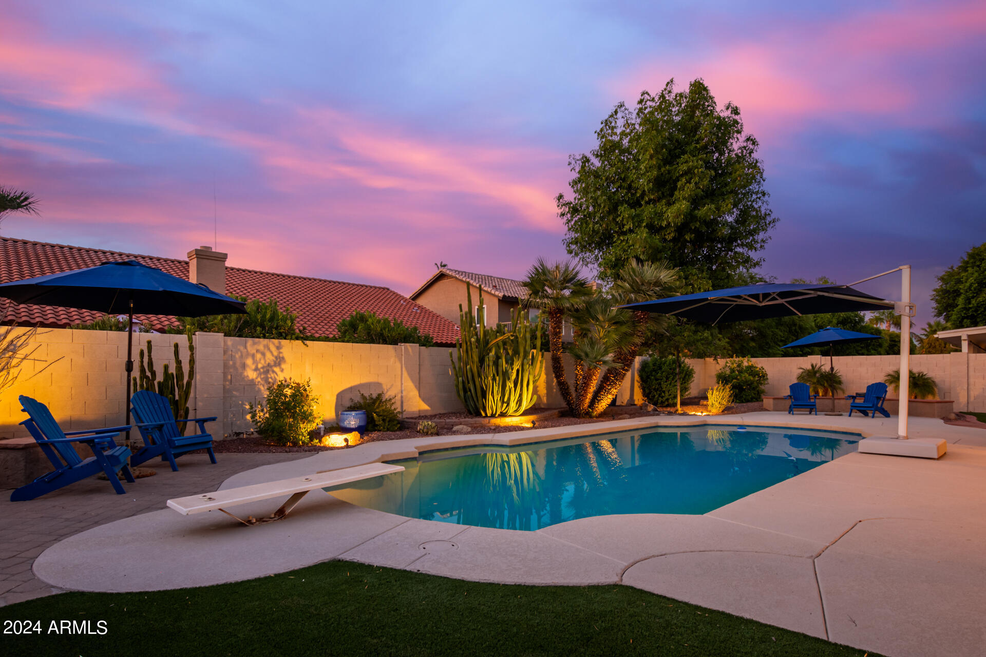 1964 E PALOMINO Drive