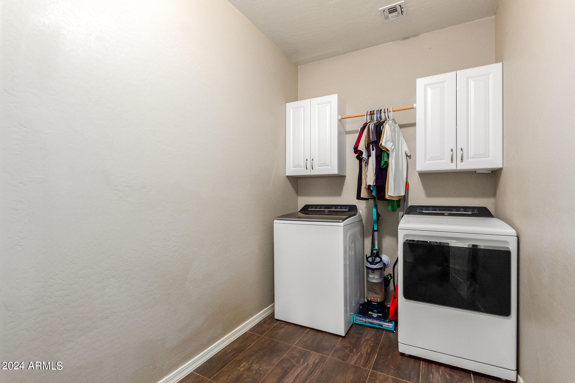 22218 E CHERRYWOOD Drive