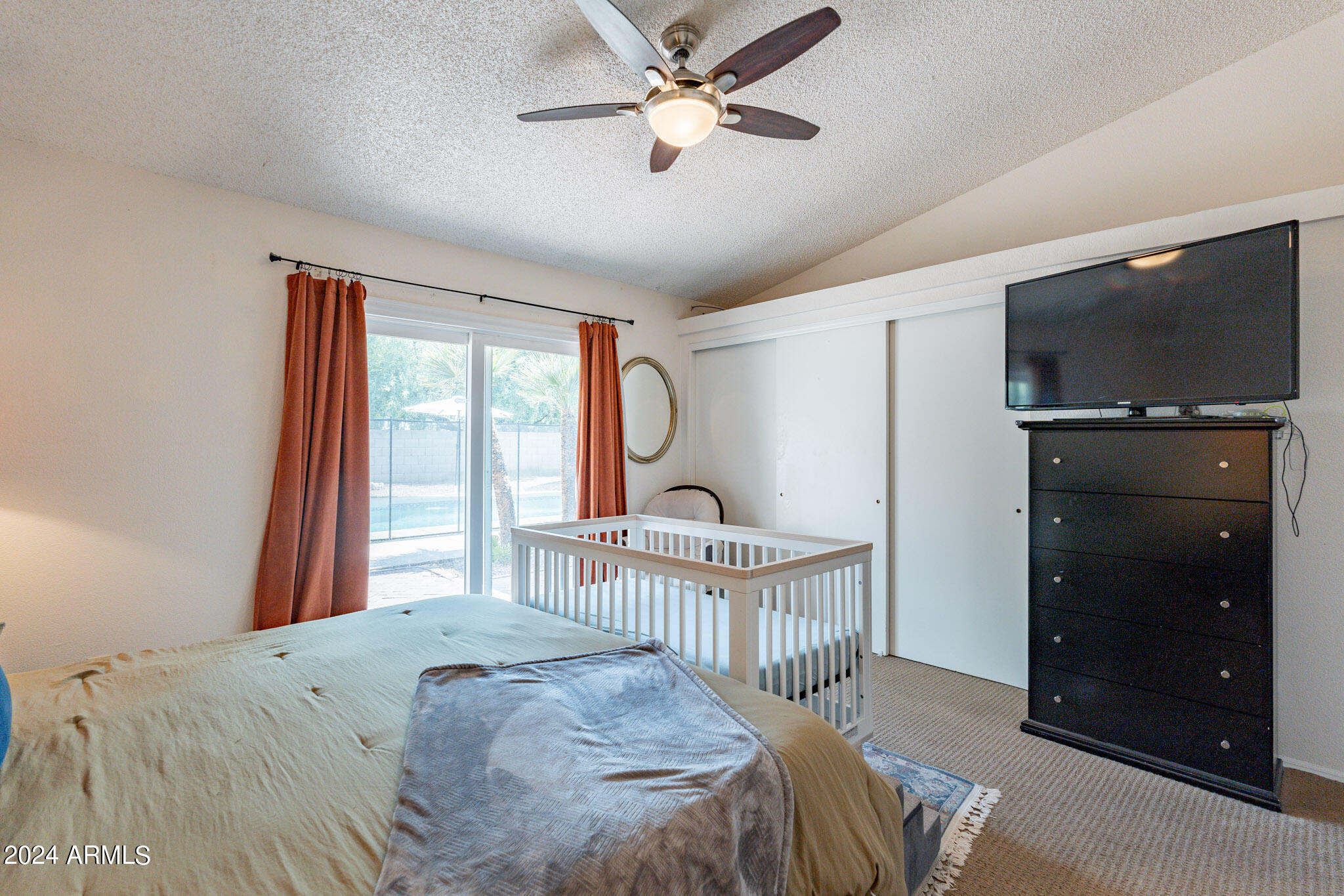 1153 E DEL RIO Street