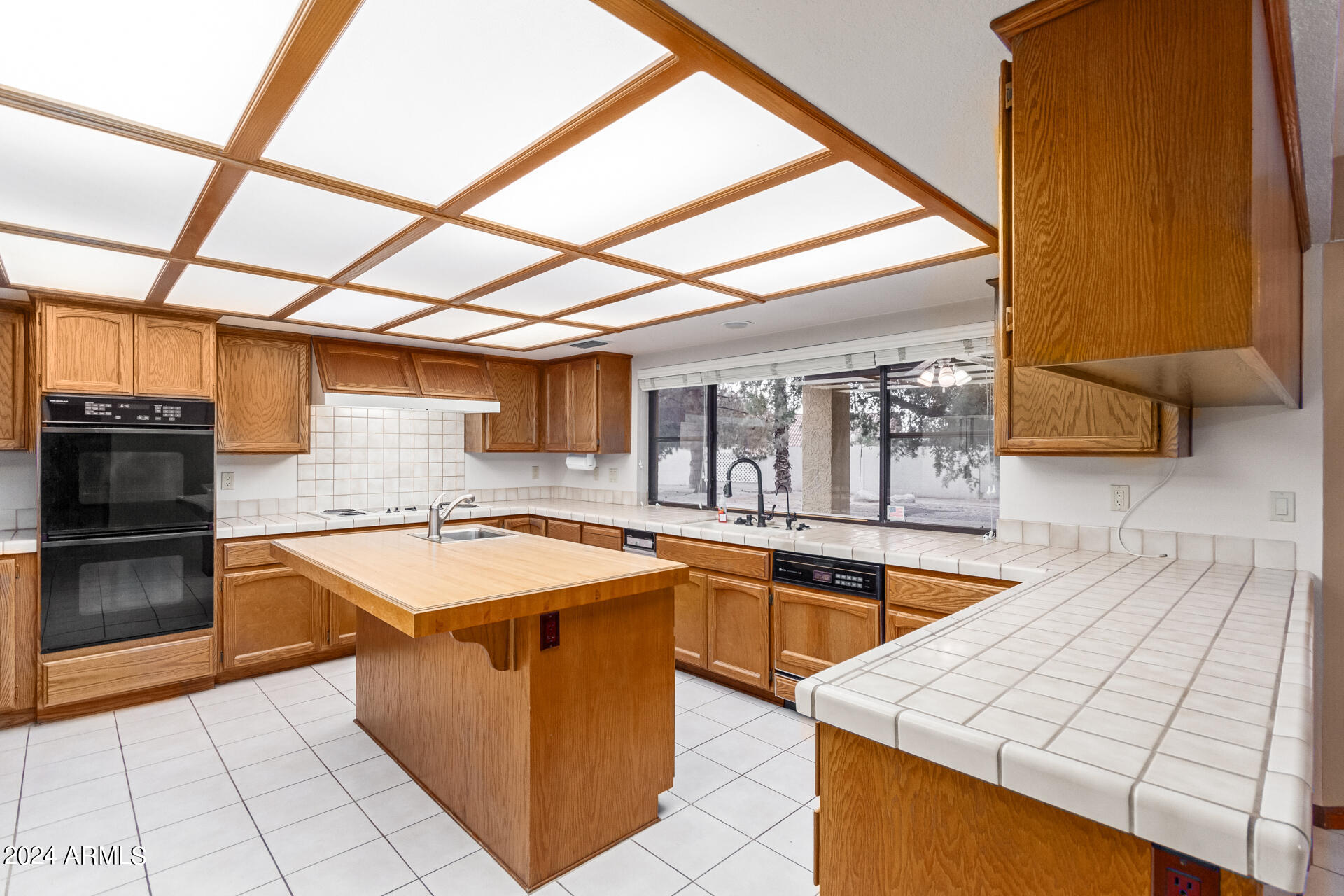 9862 E SAN SALVADOR Drive