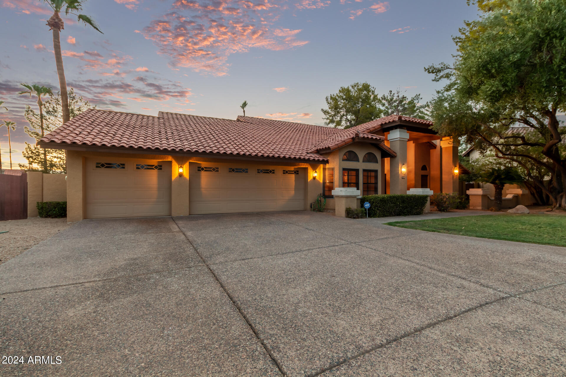 9862 E SAN SALVADOR Drive