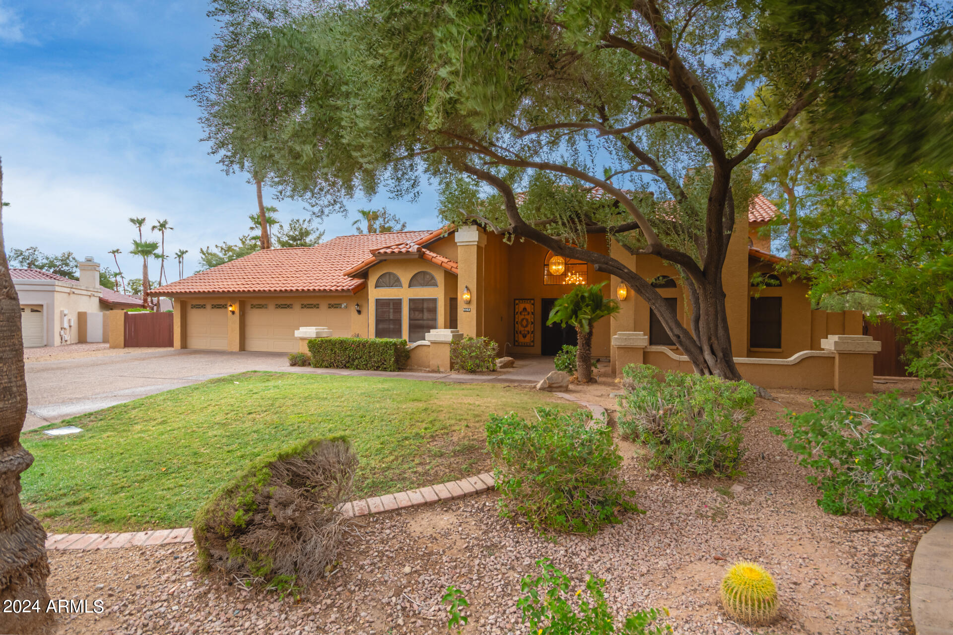 9862 E SAN SALVADOR Drive