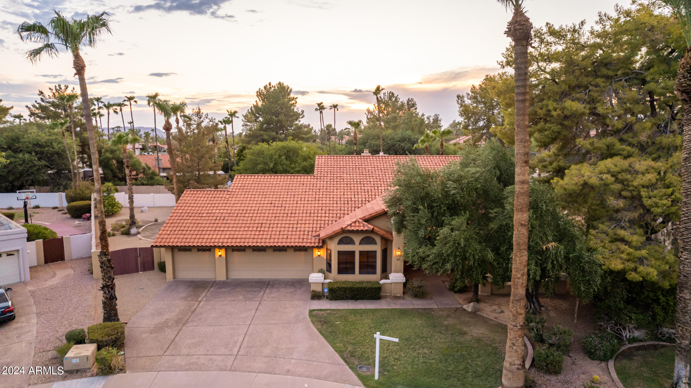 9862 E SAN SALVADOR Drive