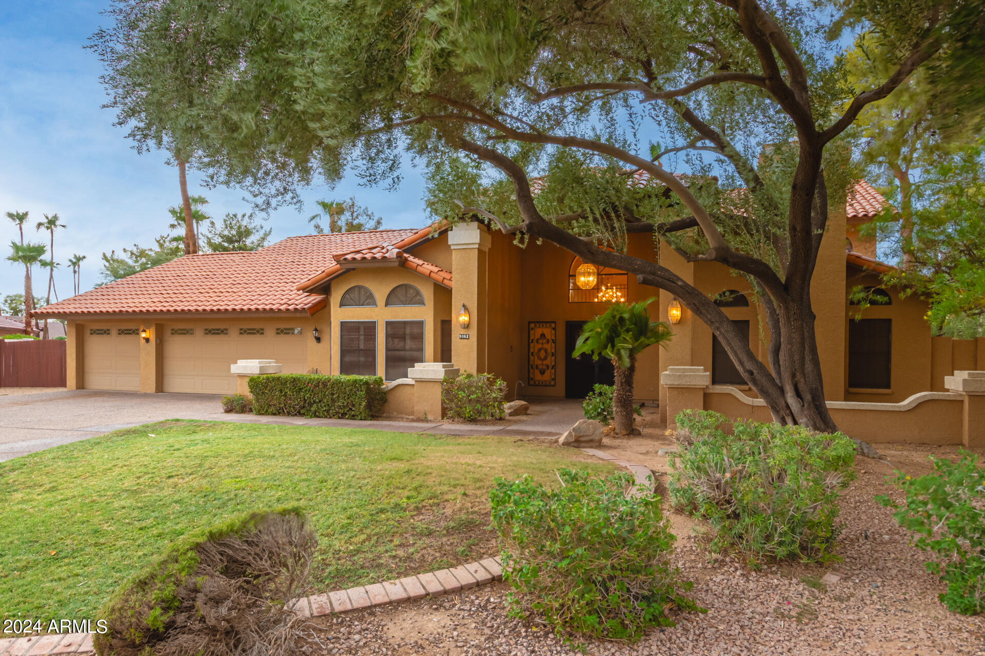 9862 E SAN SALVADOR Drive