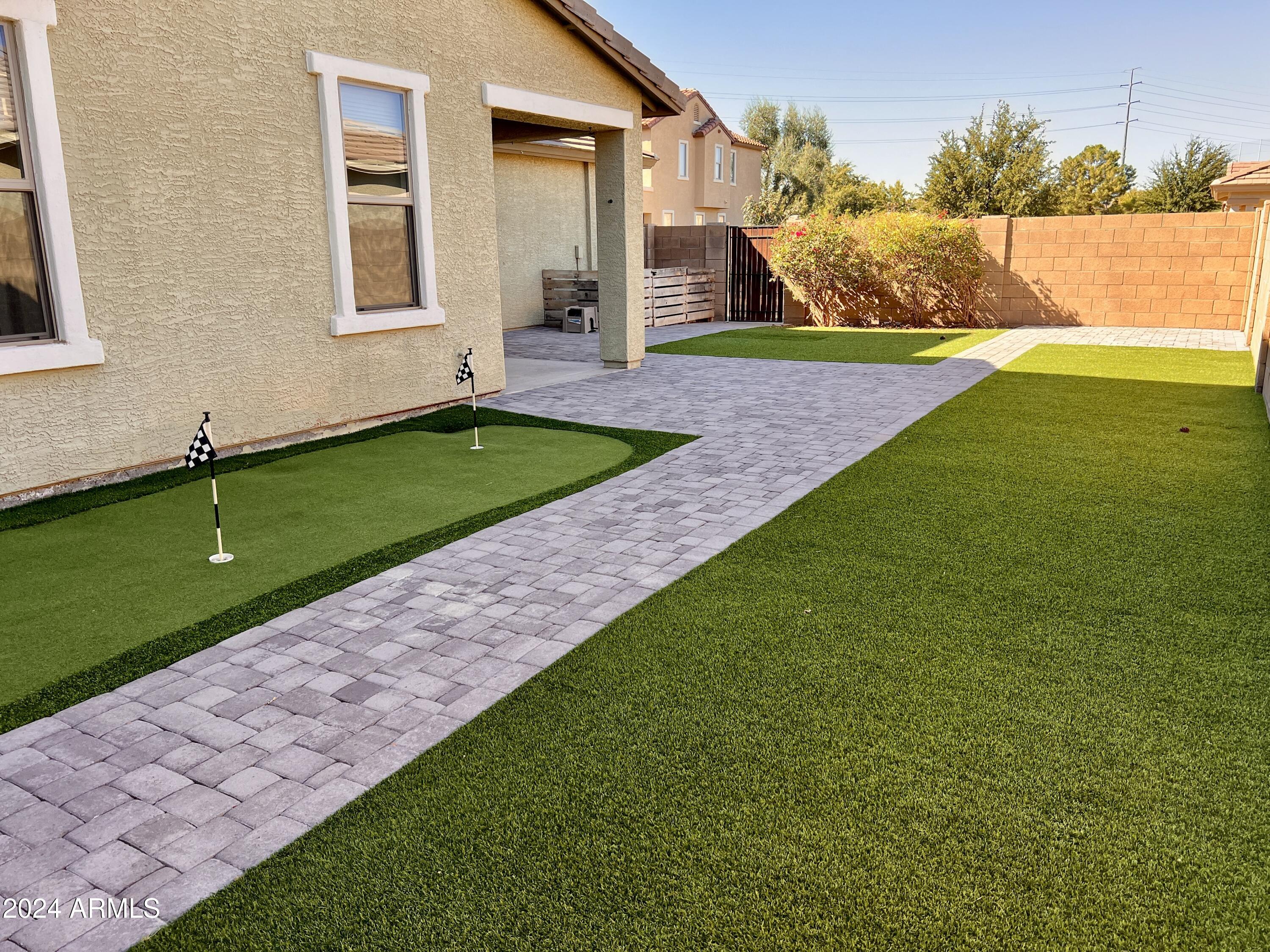 1672 S PENROSE Drive