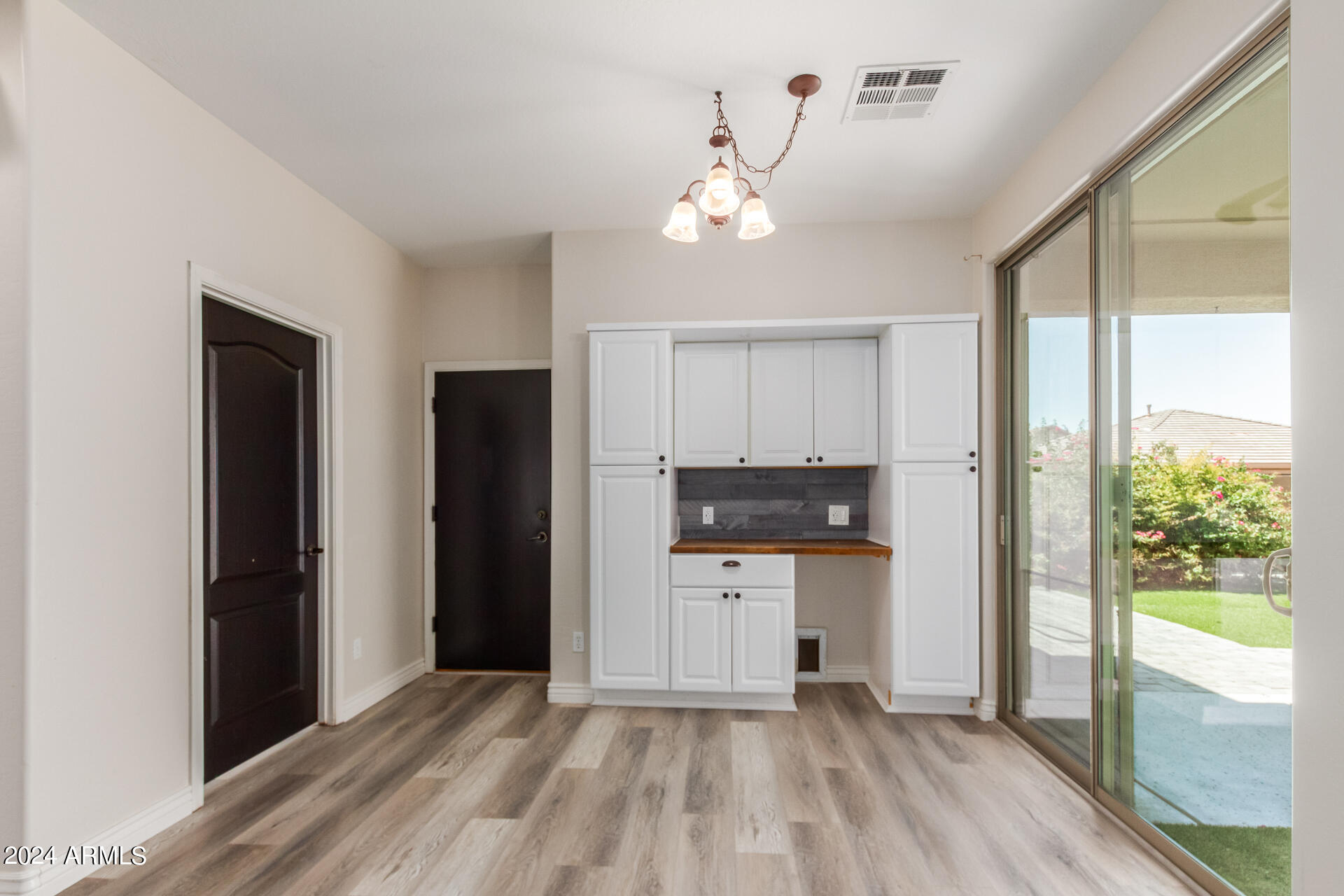 1672 S PENROSE Drive