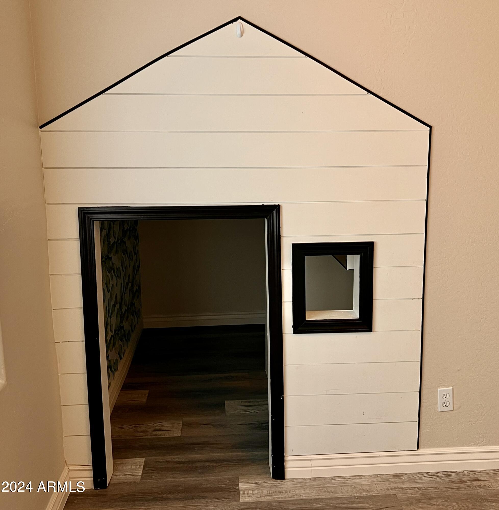 1672 S PENROSE Drive