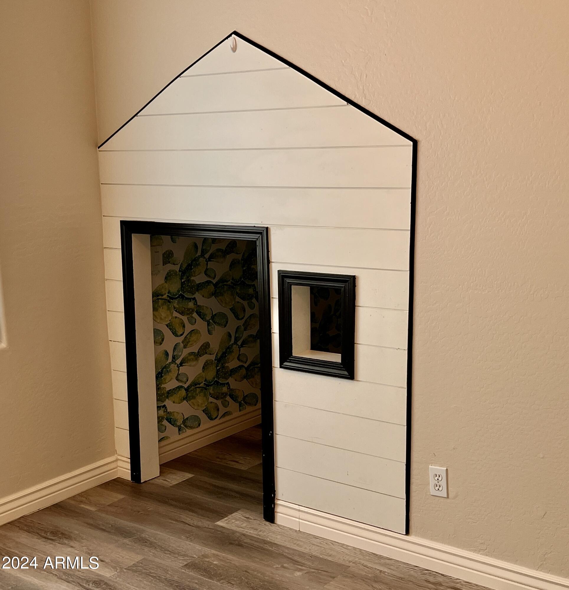 1672 S PENROSE Drive