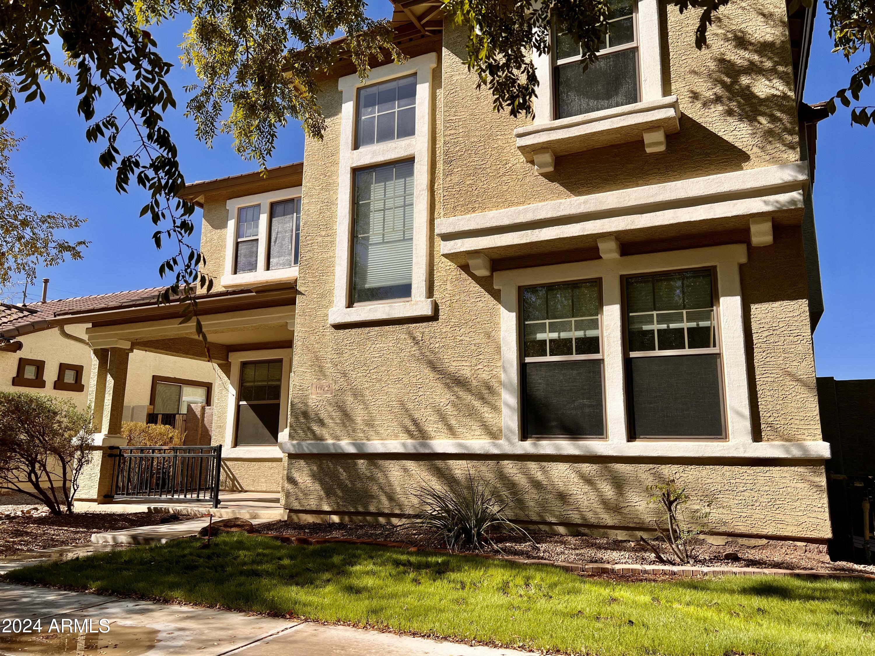 1672 S PENROSE Drive