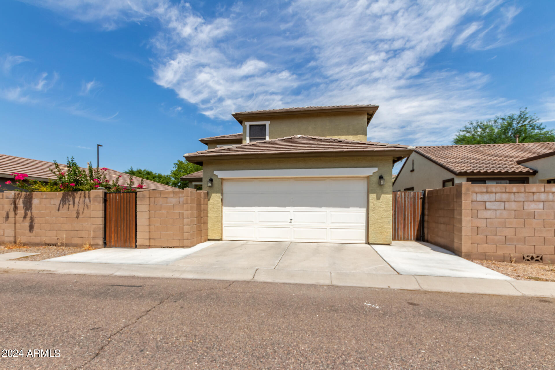 1672 S PENROSE Drive