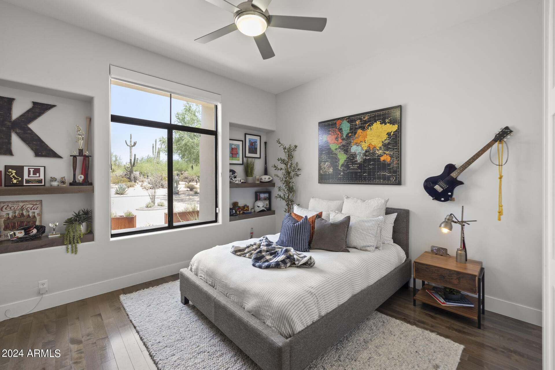 26036 N HORSESHOE Trail
