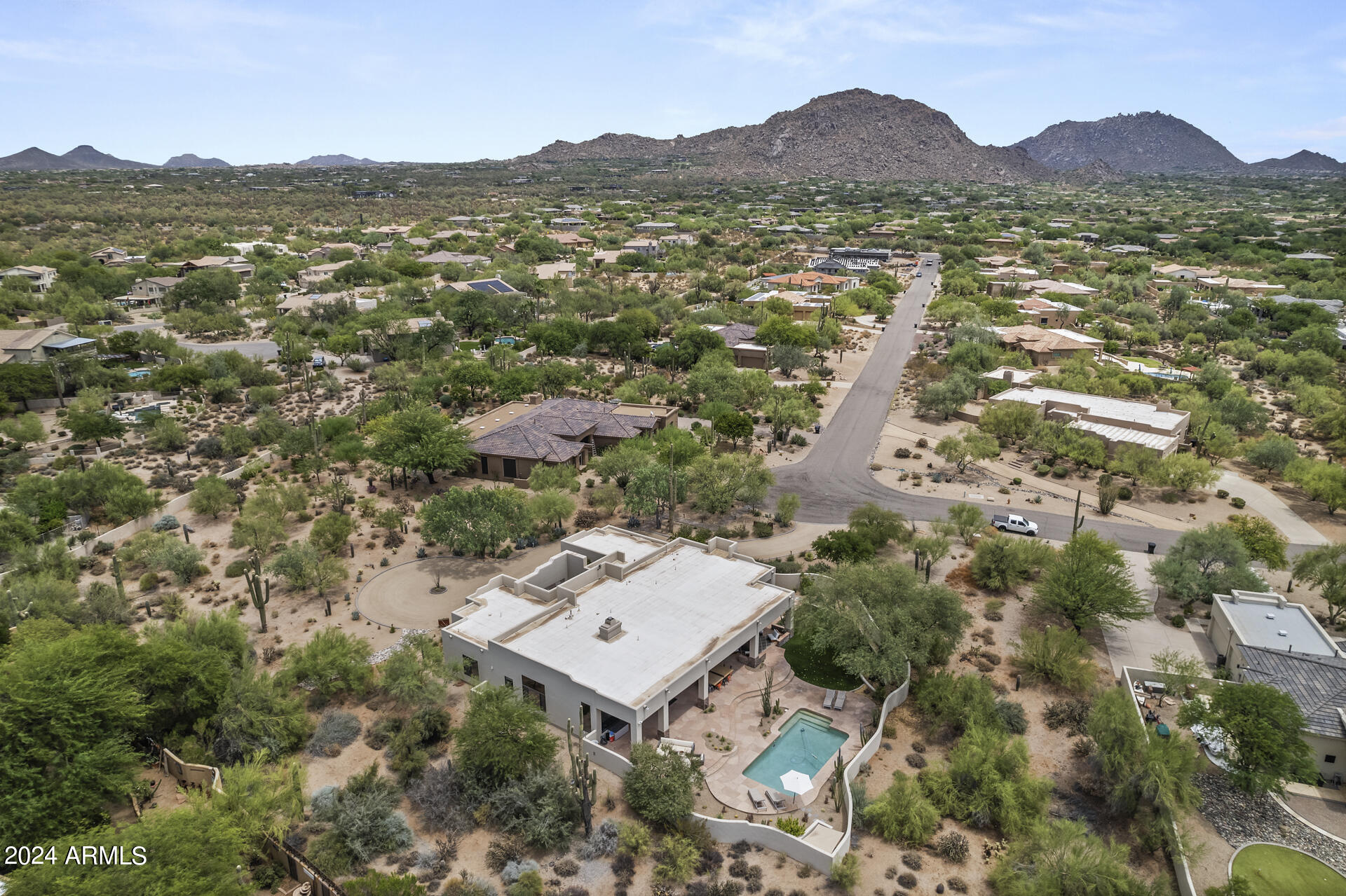 26036 N HORSESHOE Trail