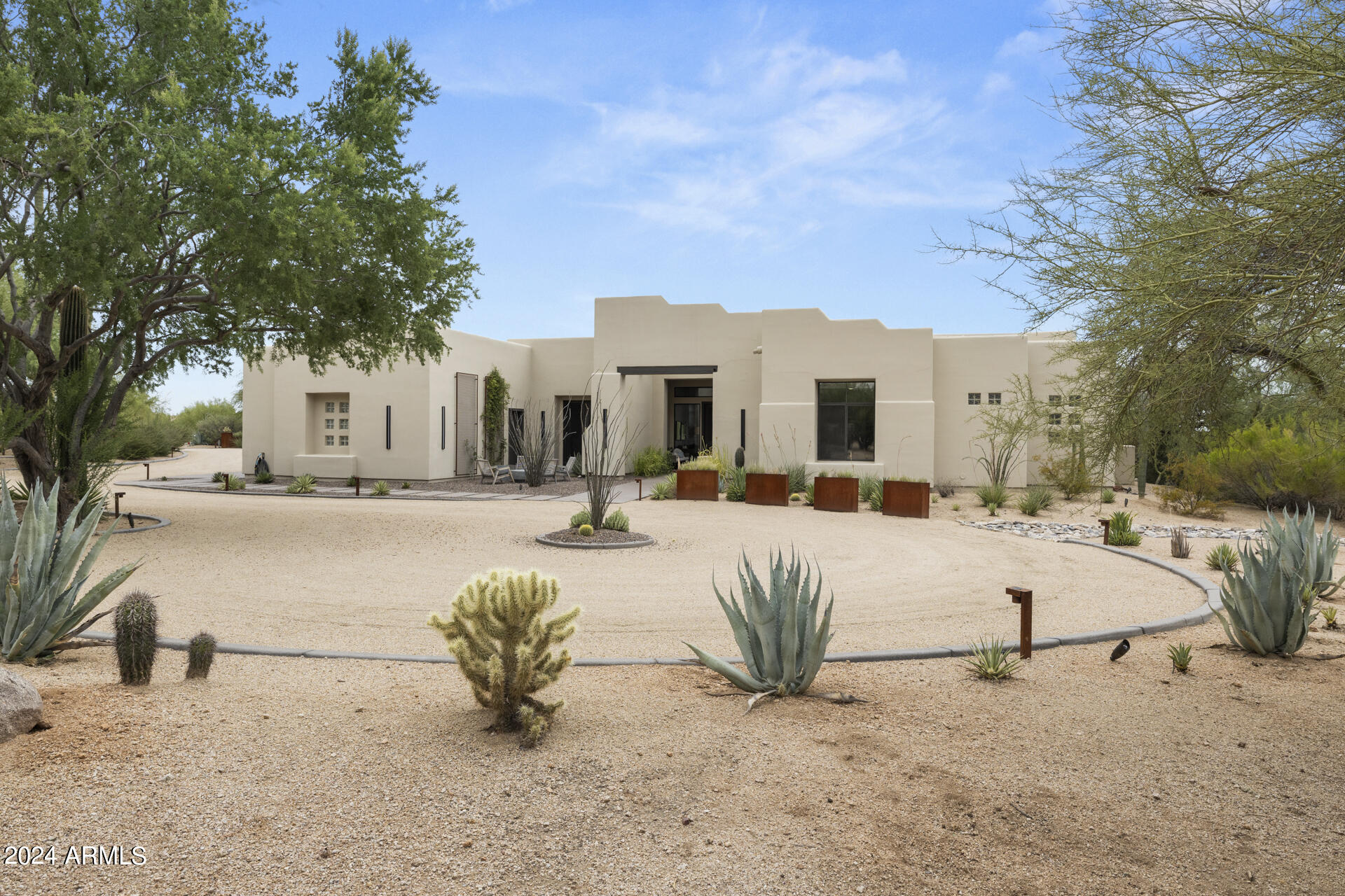 26036 N HORSESHOE Trail