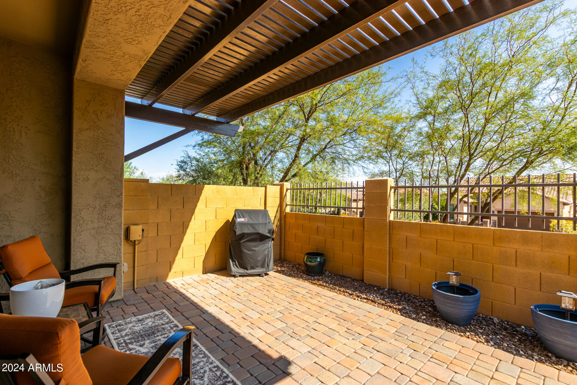 8965 E IVYGLEN Street