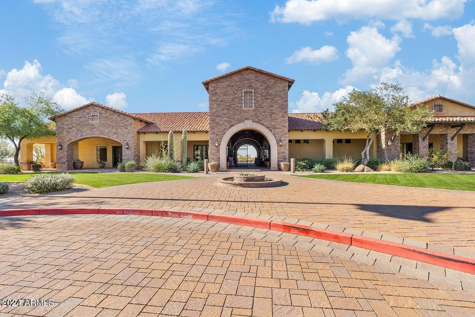 8965 E IVYGLEN Street