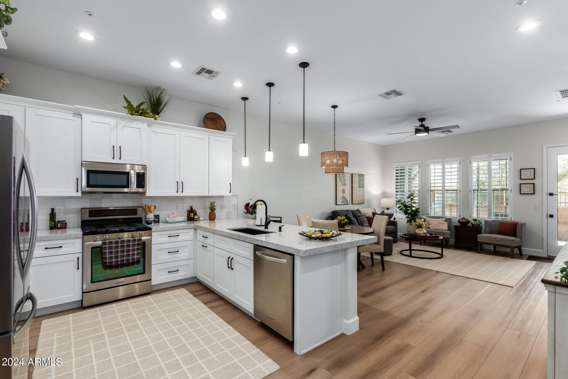 8965 E IVYGLEN Street