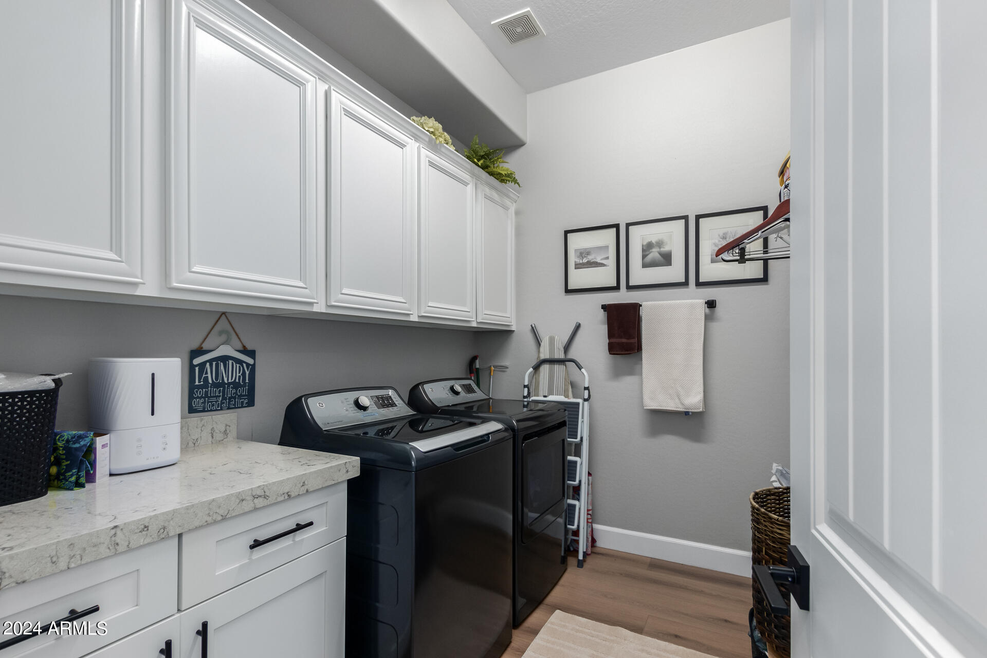 8965 E IVYGLEN Street