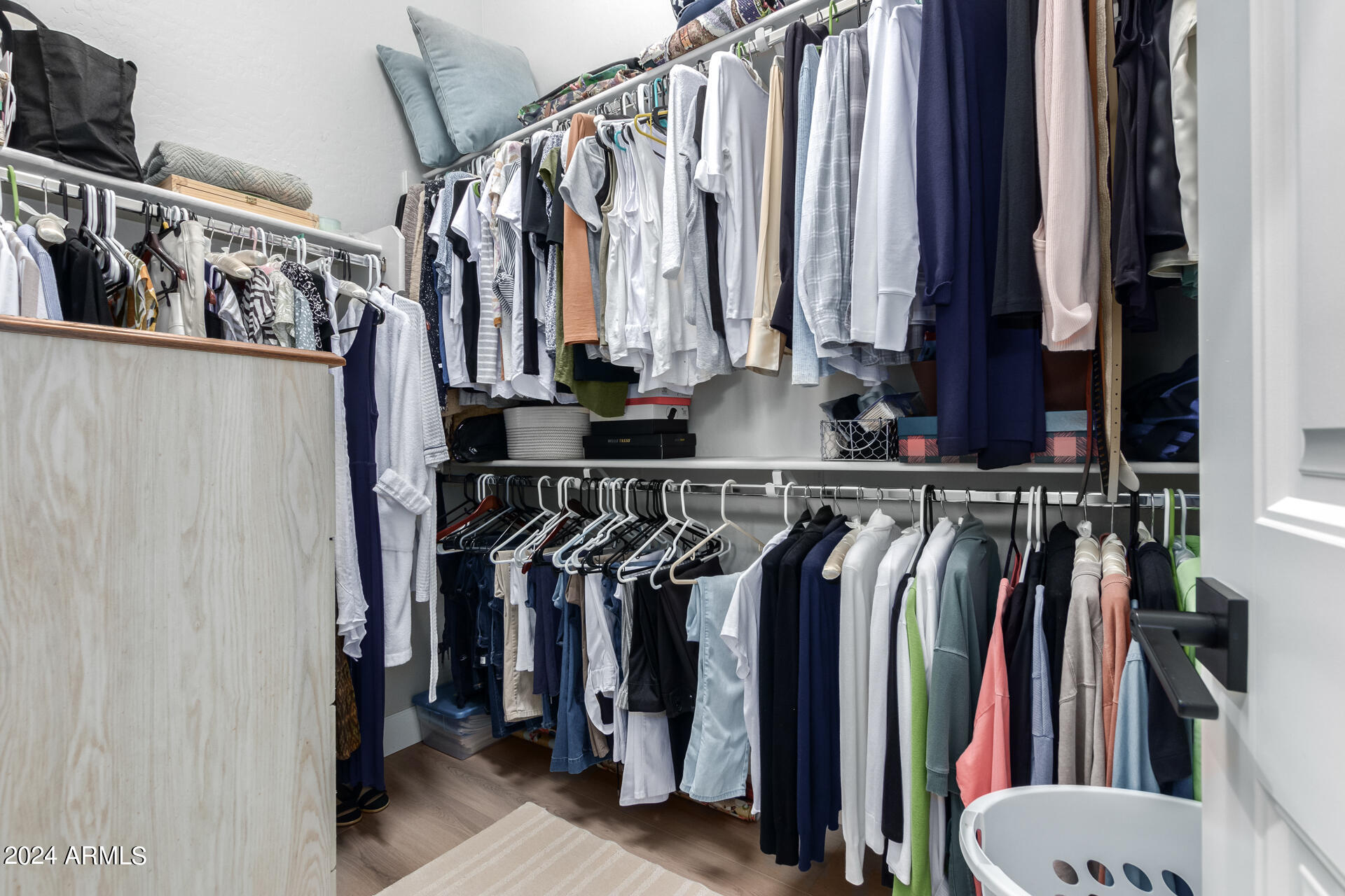 8965 E IVYGLEN Street