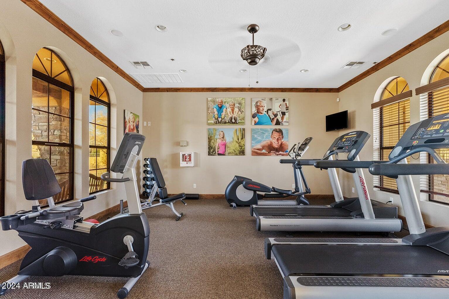 8965 E IVYGLEN Street