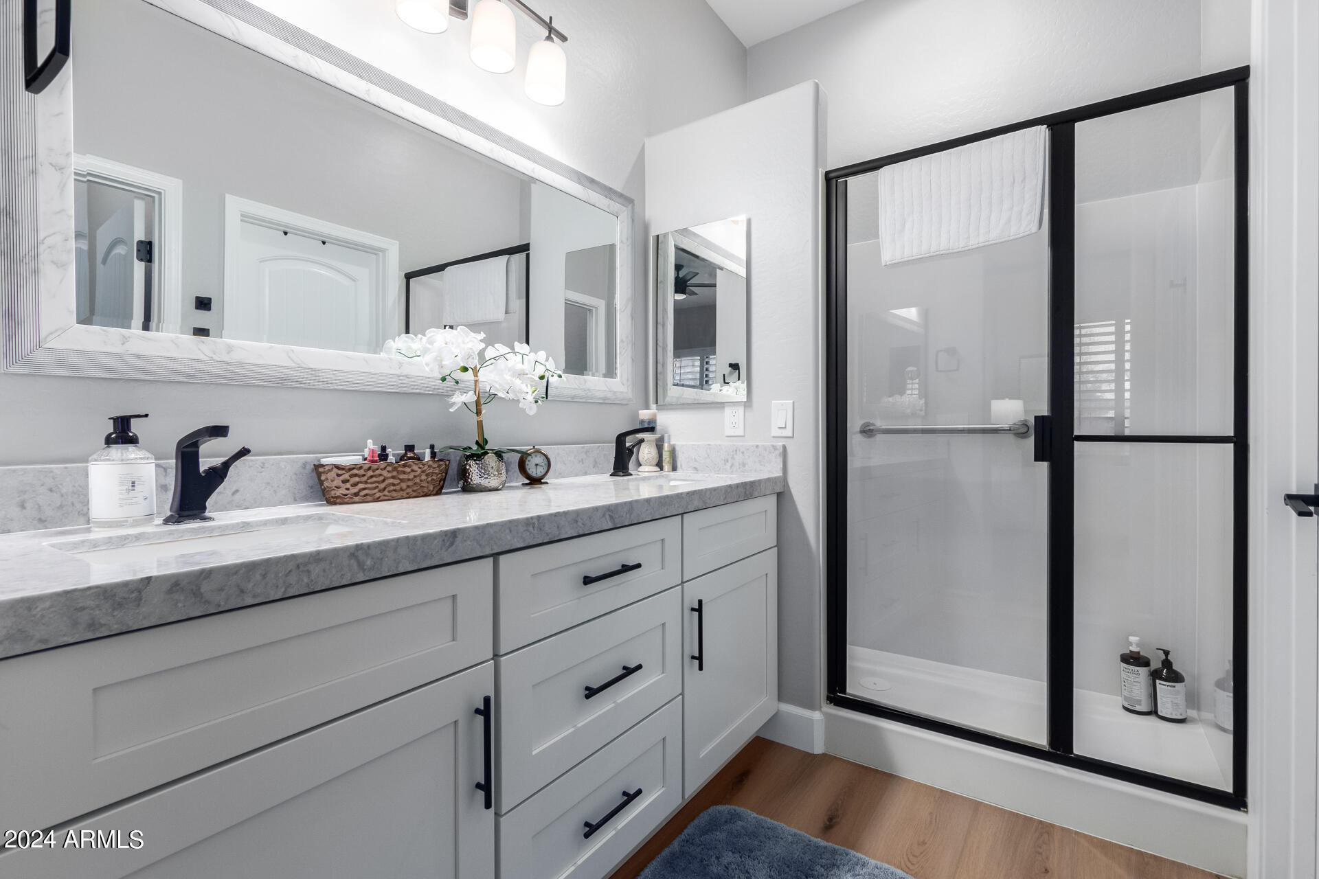 8965 E IVYGLEN Street