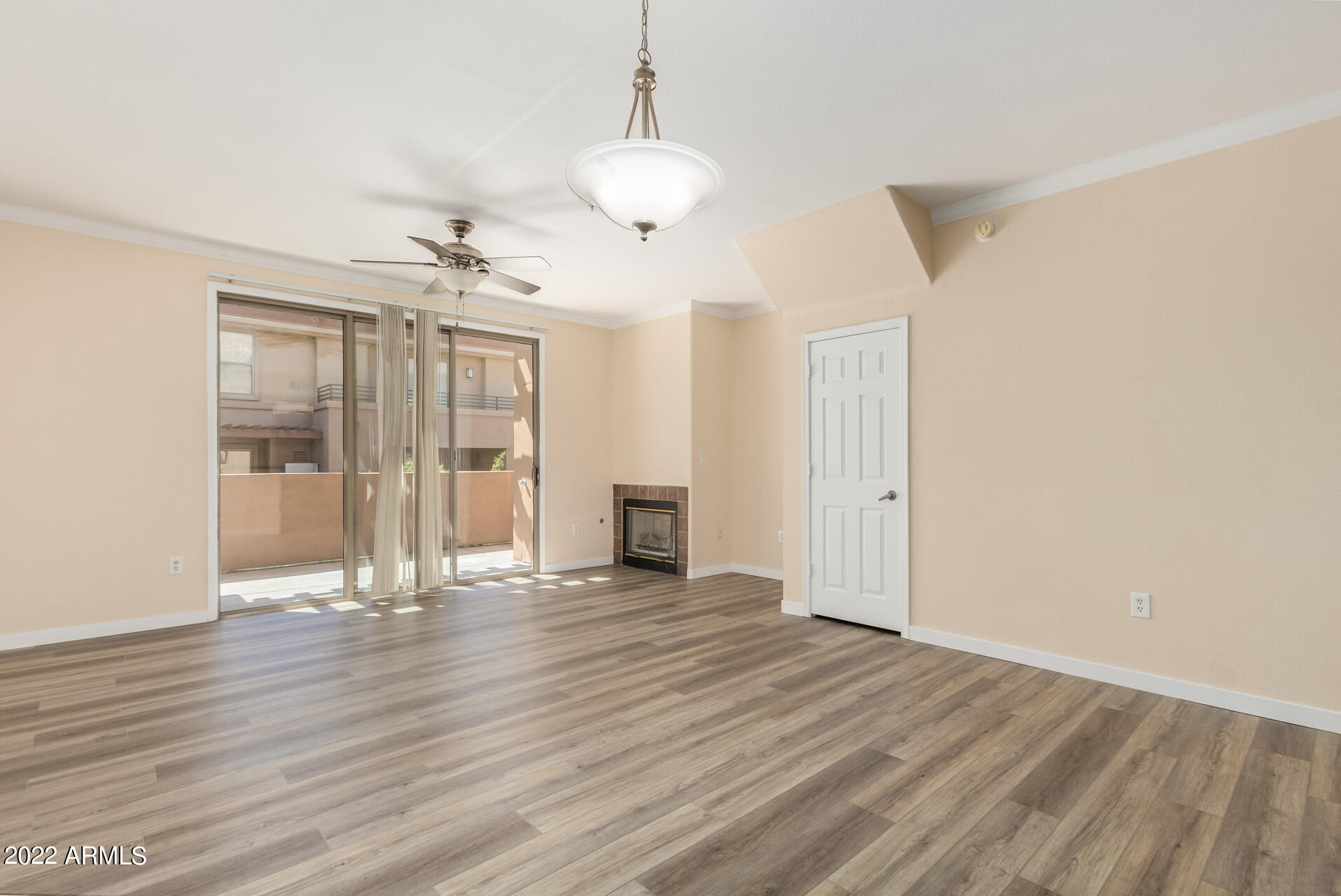 19777 N 76TH Street 1196