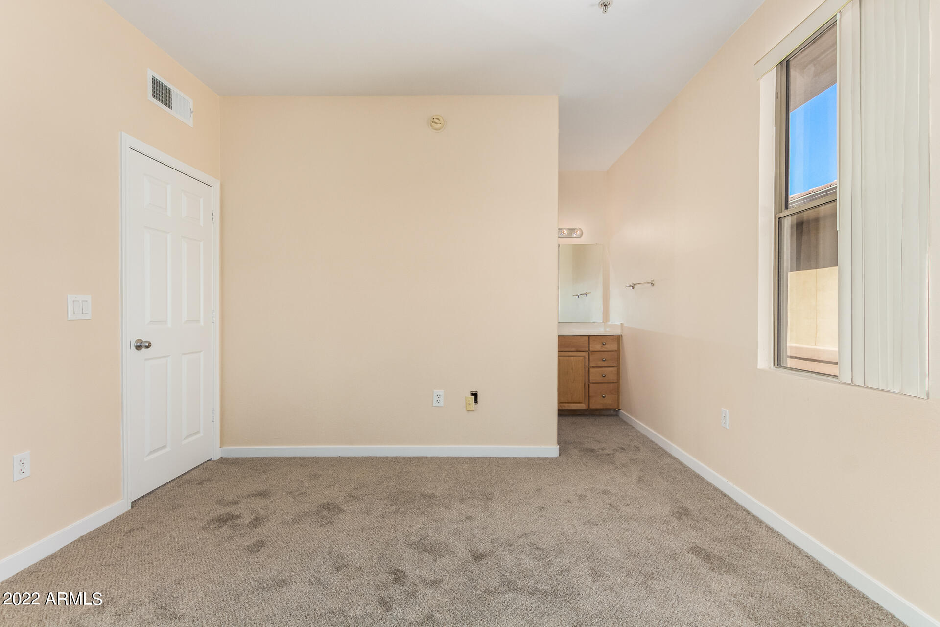 19777 N 76TH Street 1196