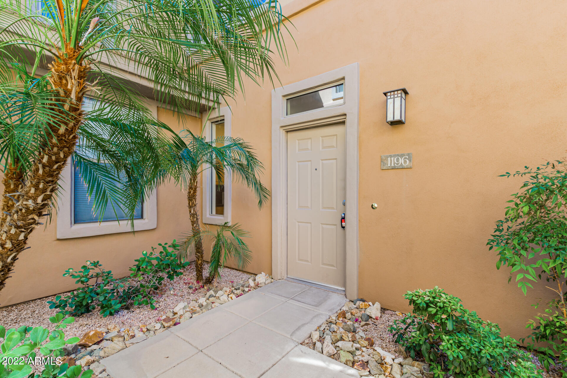 19777 N 76TH Street 1196