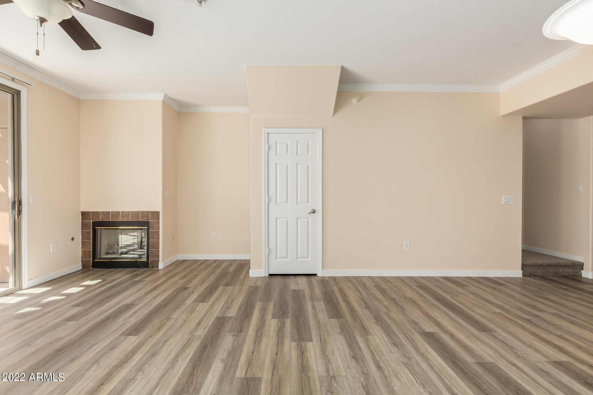 19777 N 76TH Street 1196