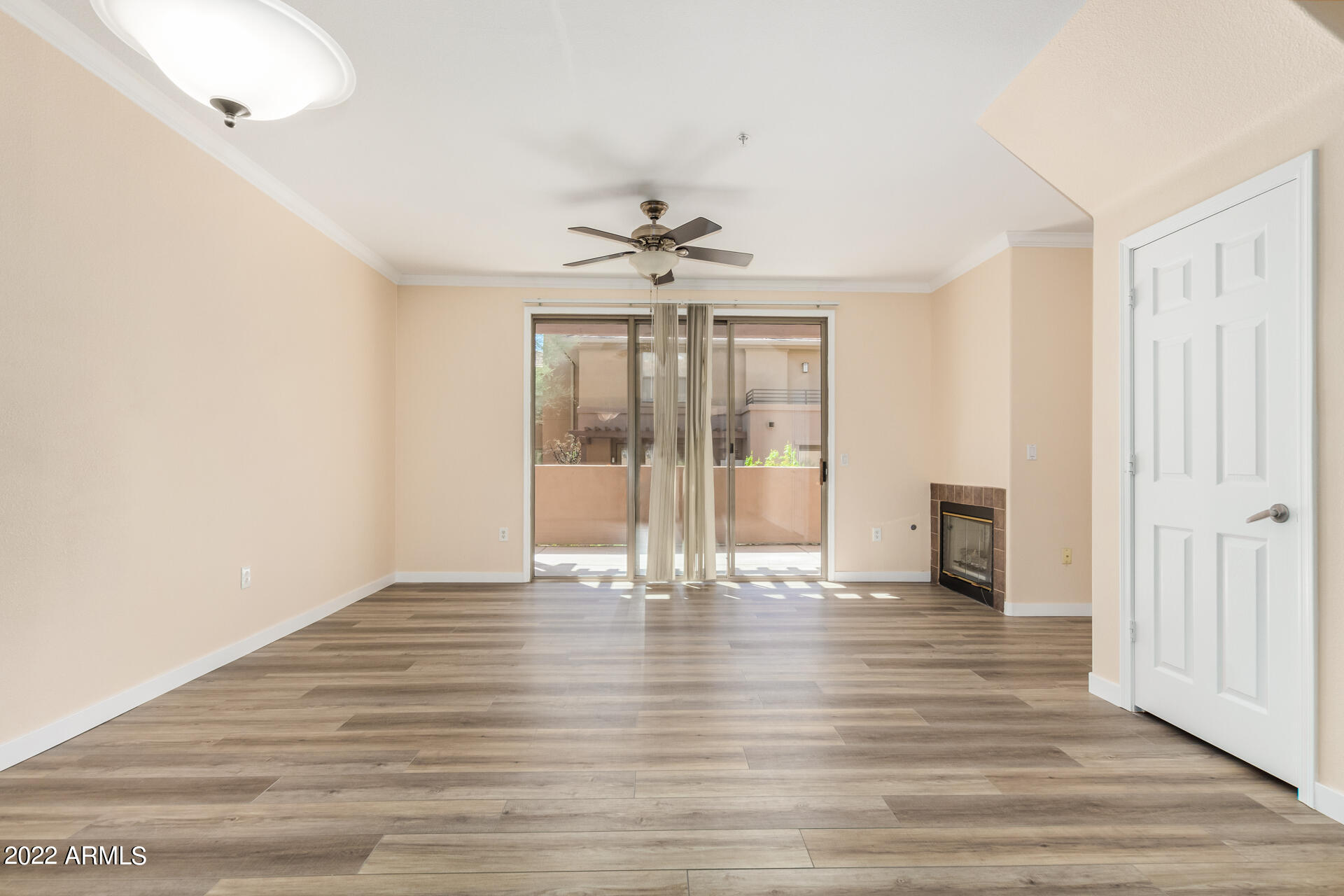 19777 N 76TH Street 1196