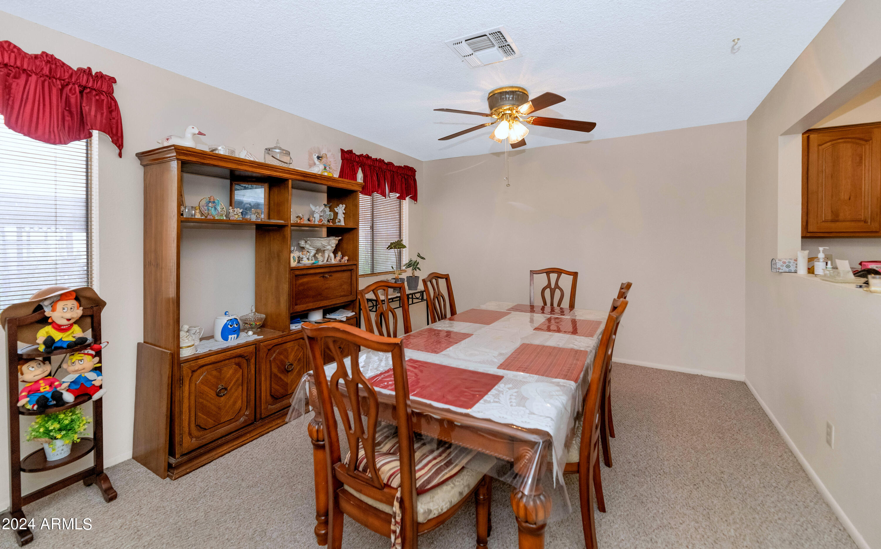 2328 E ISABELLA Avenue