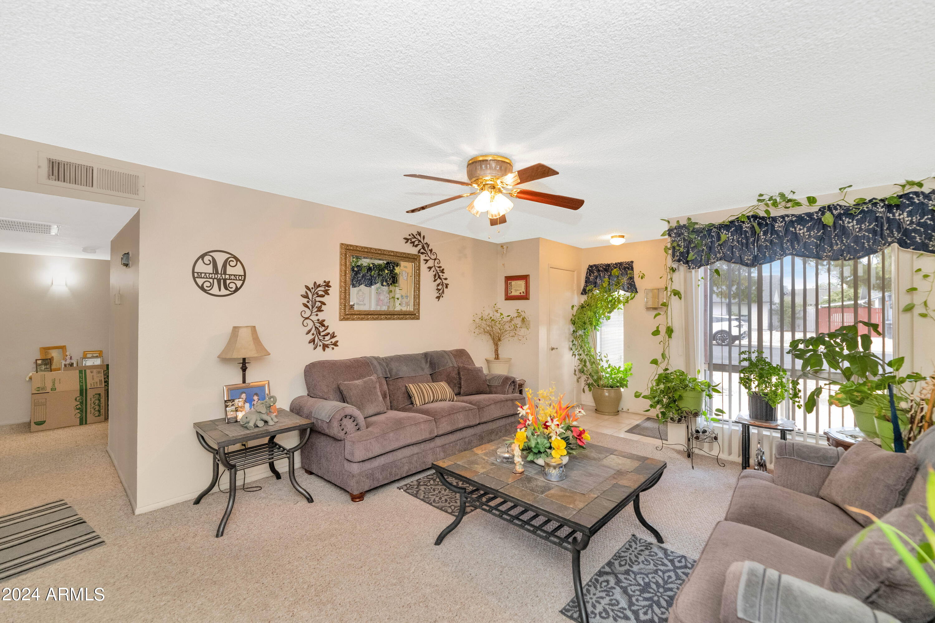 2328 E ISABELLA Avenue