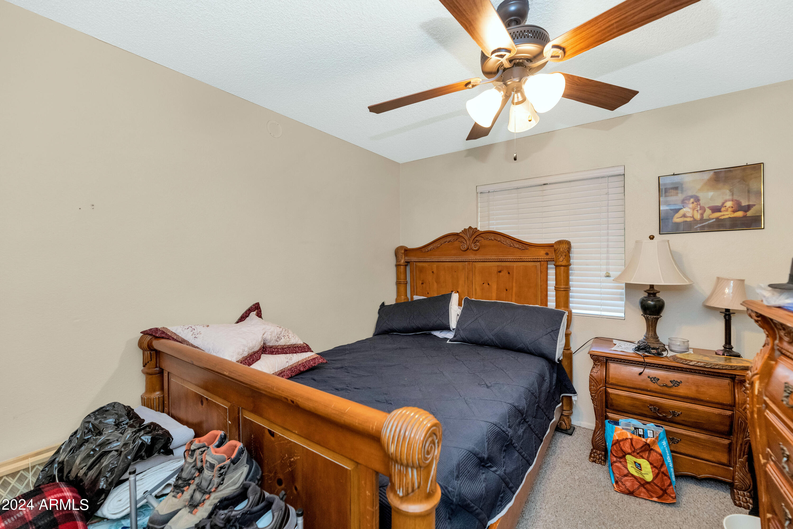 2328 E ISABELLA Avenue