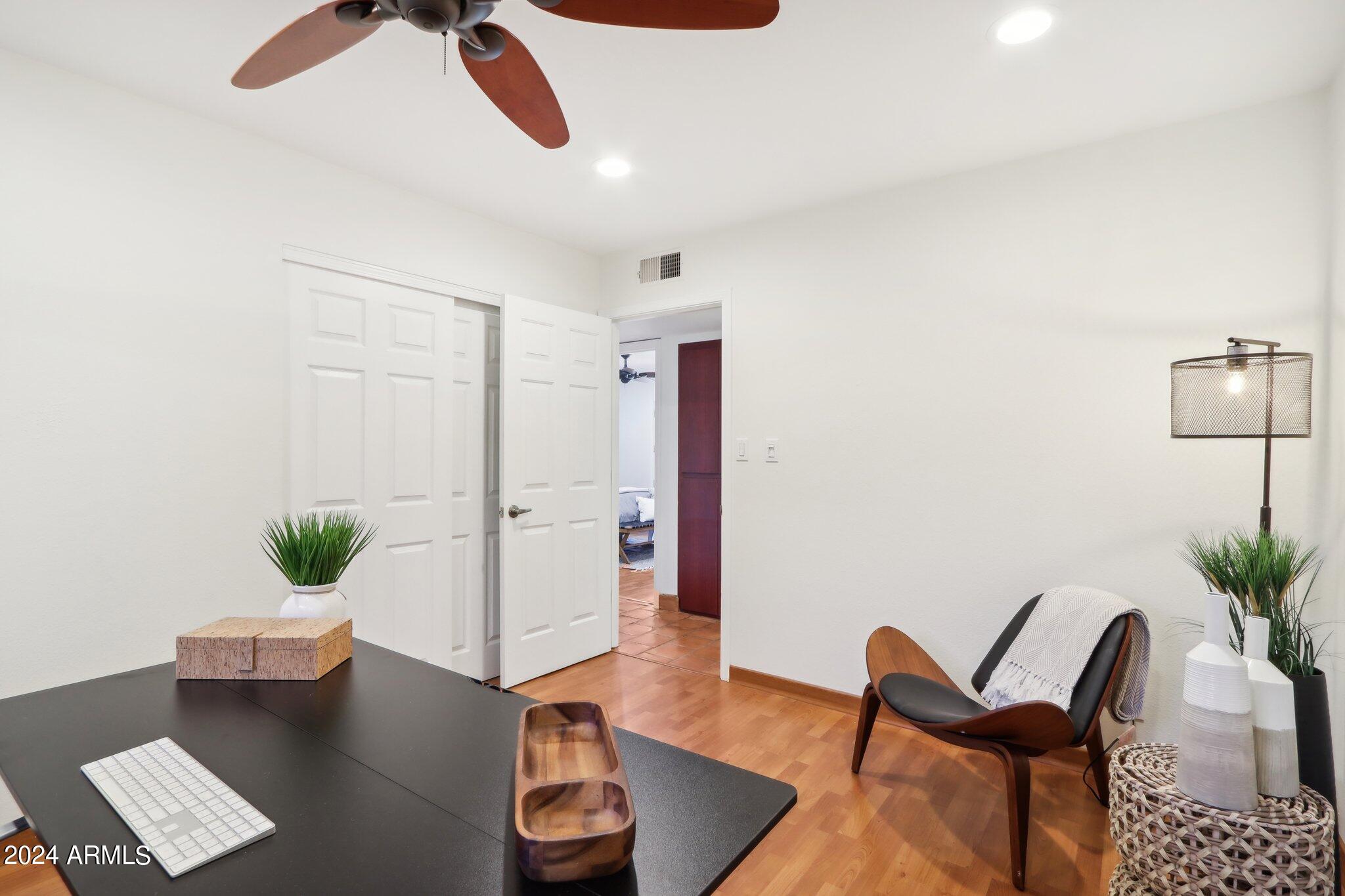 3116 E SIERRA Street