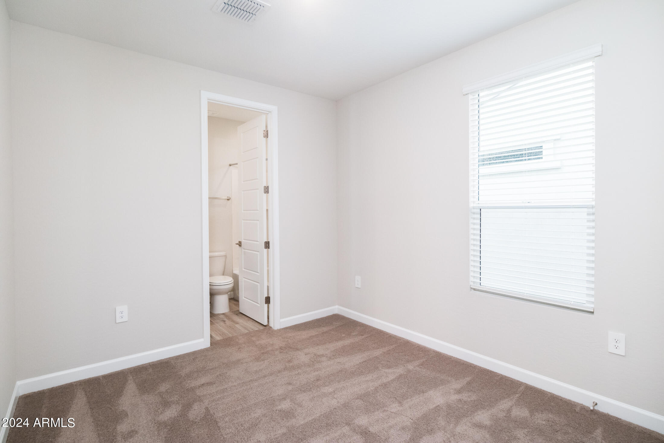 5128 E COOLBROOK Avenue