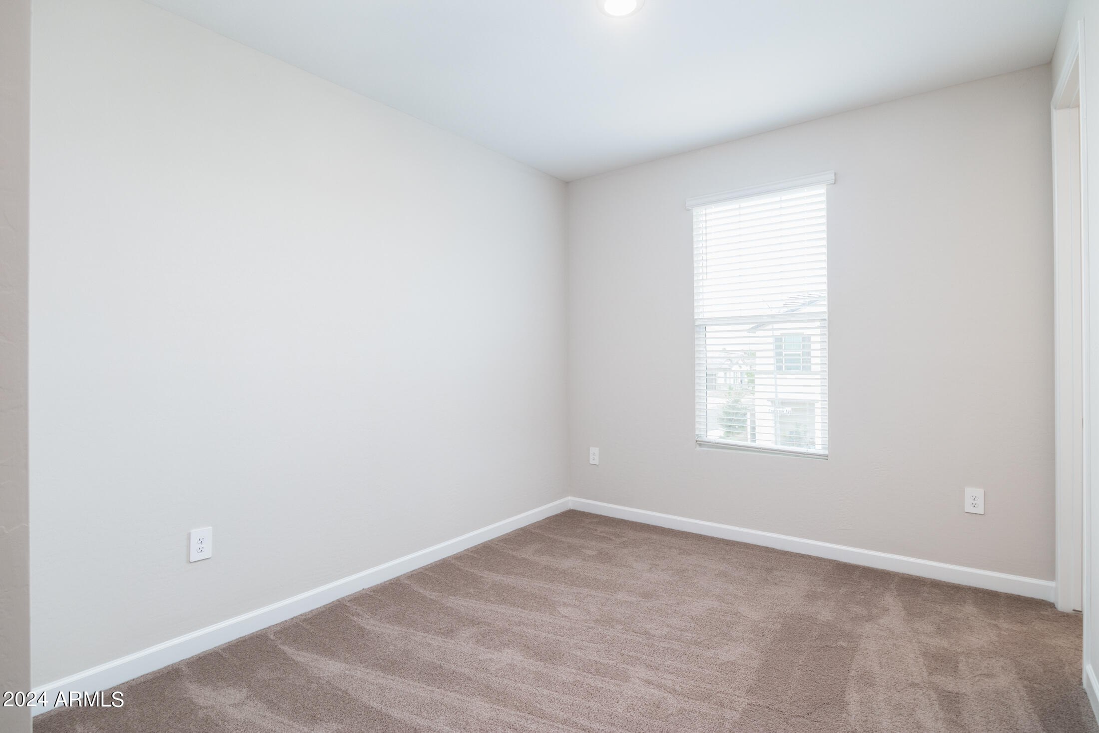 5128 E COOLBROOK Avenue