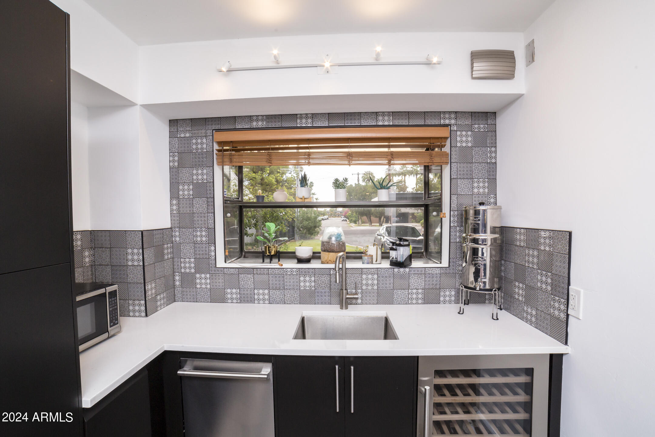 4327 N 28TH Street, 104