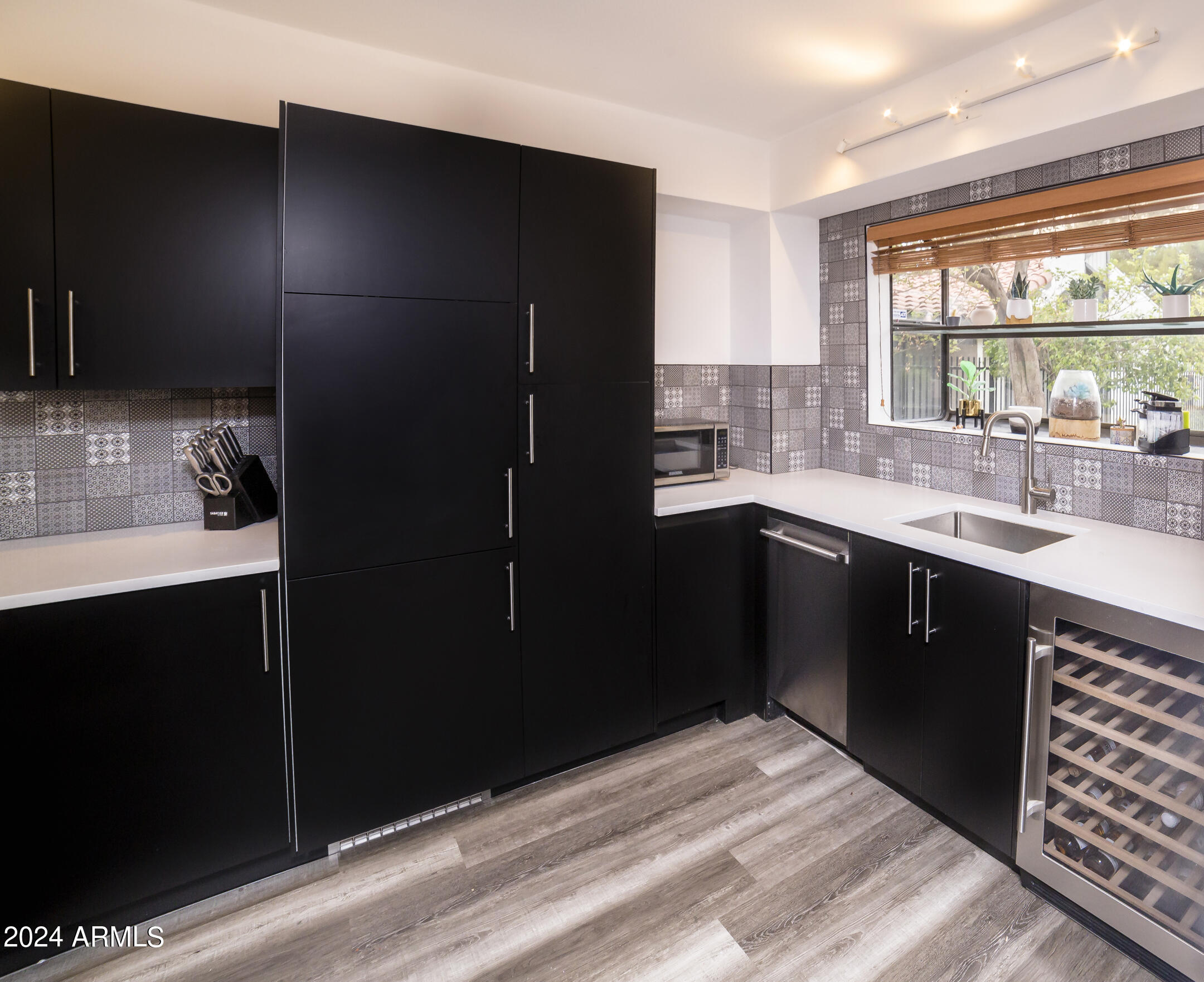 4327 N 28TH Street, 104